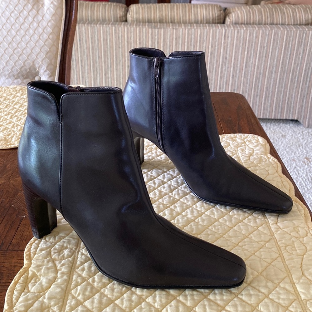 Indeed womens zip heel ankle boot